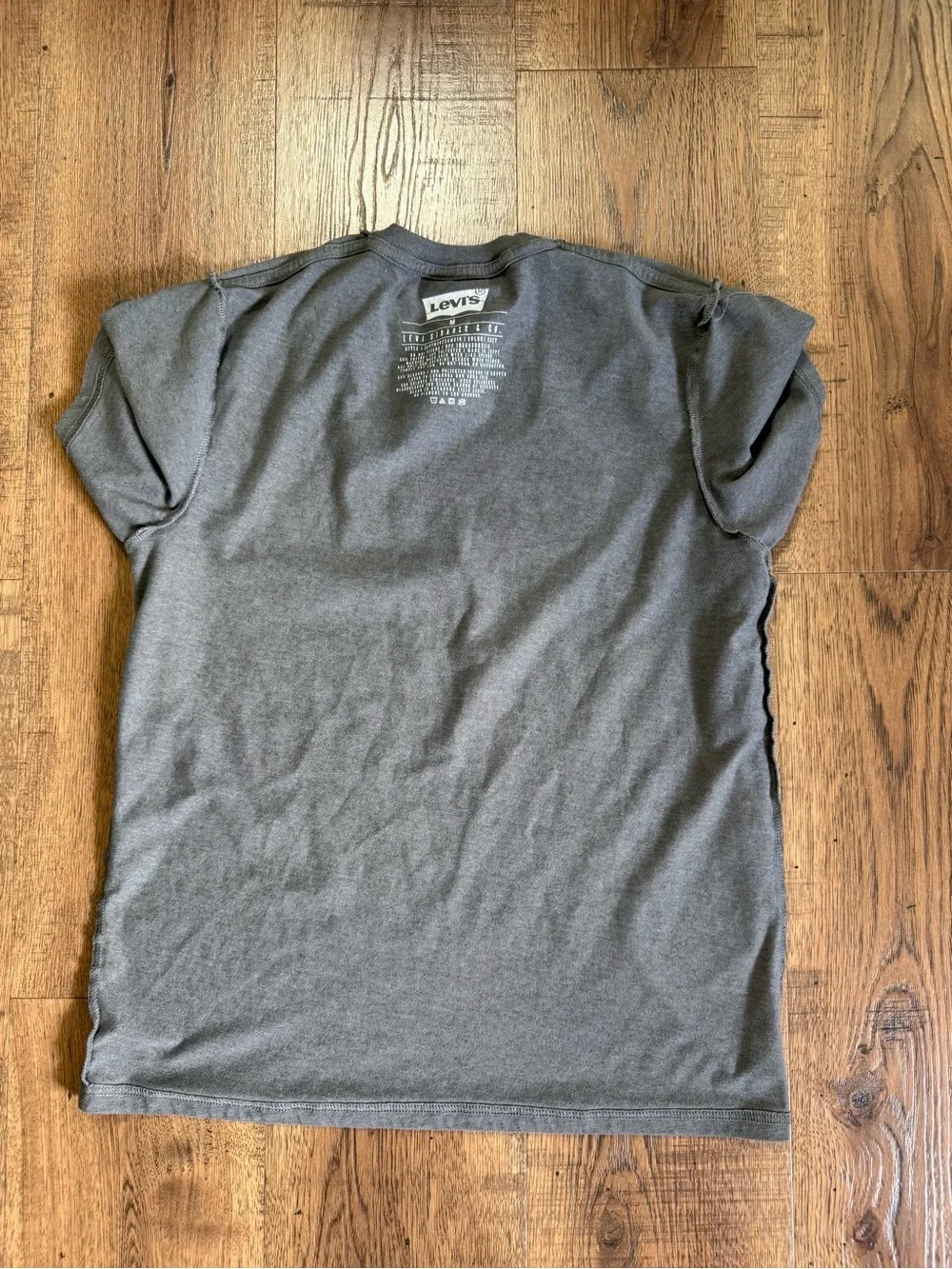 LEVI’S Housemark Men's Gray/Red Logo Graphic Crew Neck Short Sleeve T-Shirt M